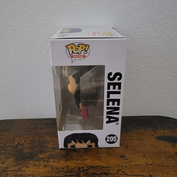 Funko Pop Rocks Selena Diamond (HT Exclusive) #205 - Picture 2 of 5